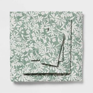 Room Essentials Queen Microfiber Sheet Set Green Dot